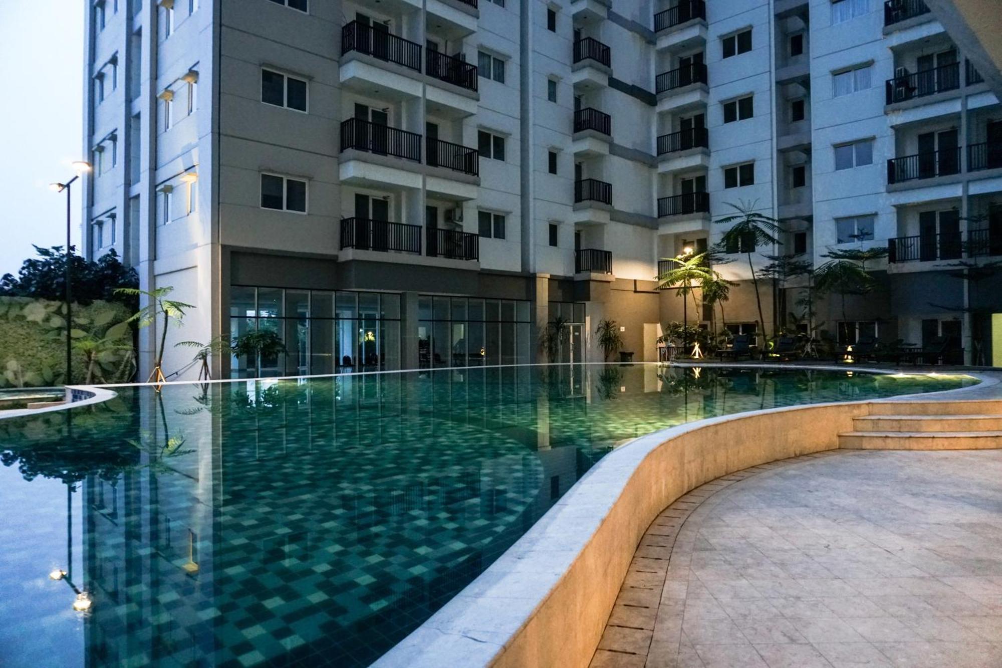Well Design And Homey Signature Park Grande By Travelio Apartment Jakarta