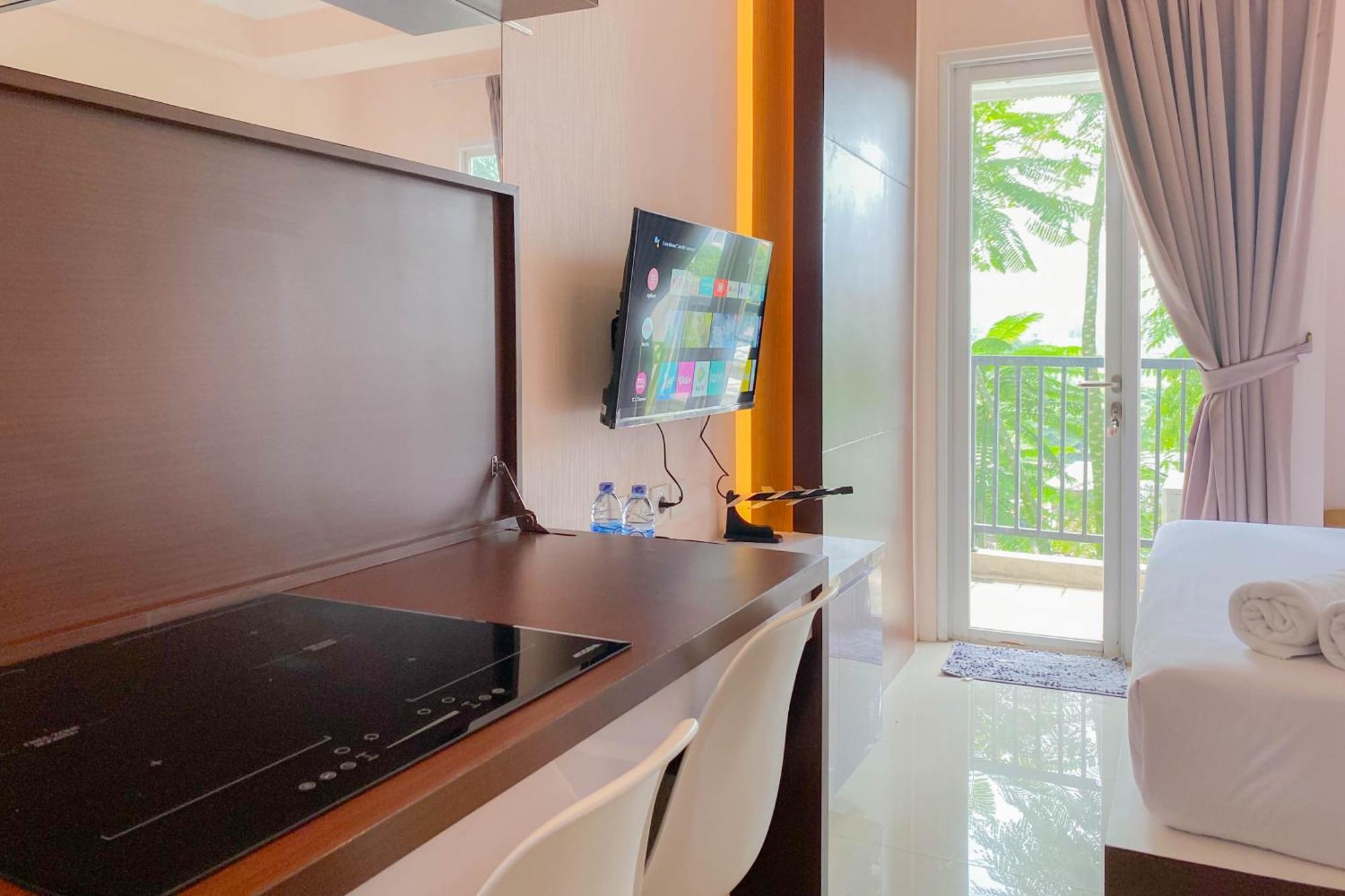 Well Design And Homey Signature Park Grande By Travelio